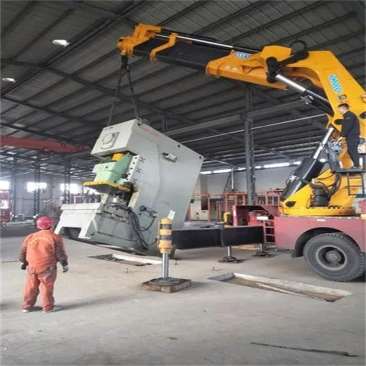 简阳80吨折臂吊车出租附近电话